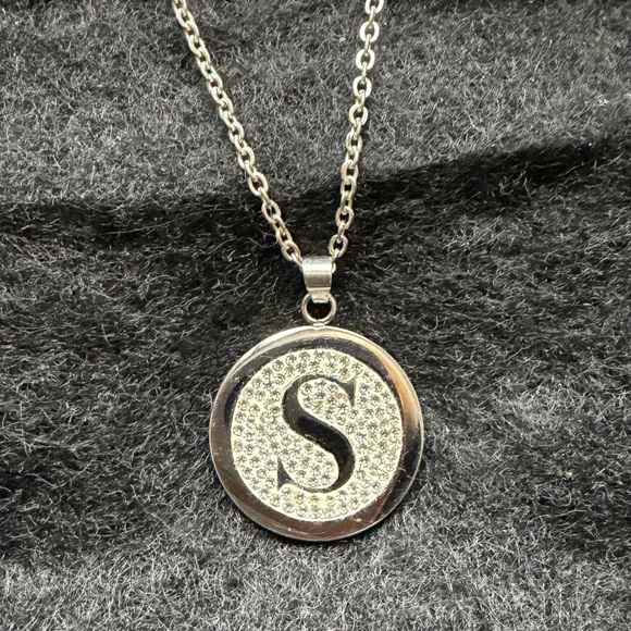 Jewelry - Sparkling Stainless Steele “S” Initial Necklace Like New!